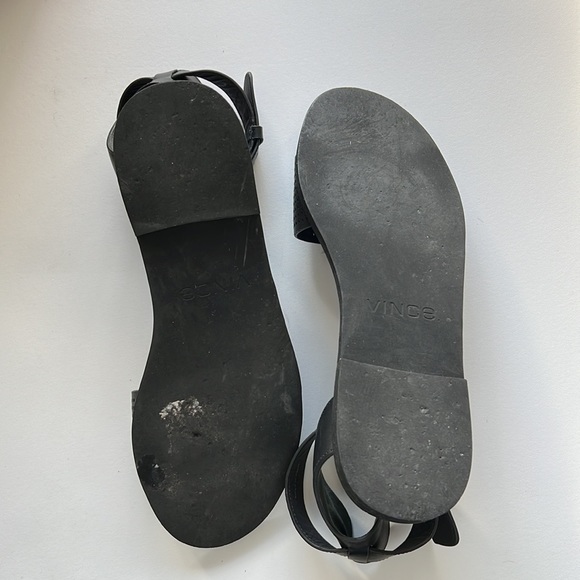 VINCE - 8, black ankle strap flat sandals - Picture 7 of 9